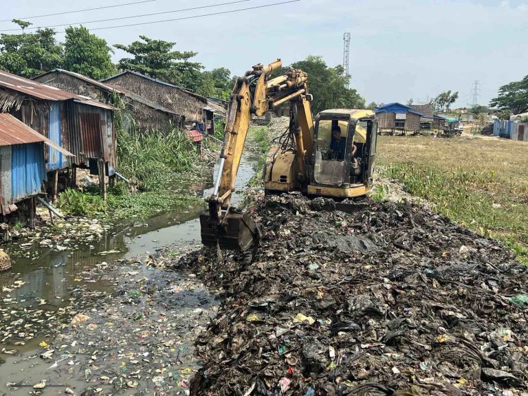Strengthening Climate Resilience Through Community-led Flood Risk Mitigation